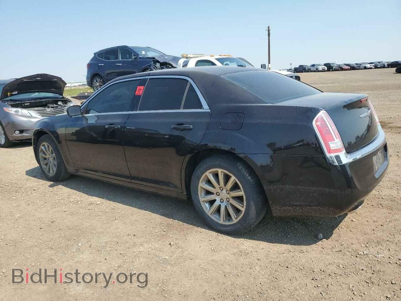 2013 CHRYSLER 300 - VIN: 2C3CCAAGXDH694269 - Фото 2