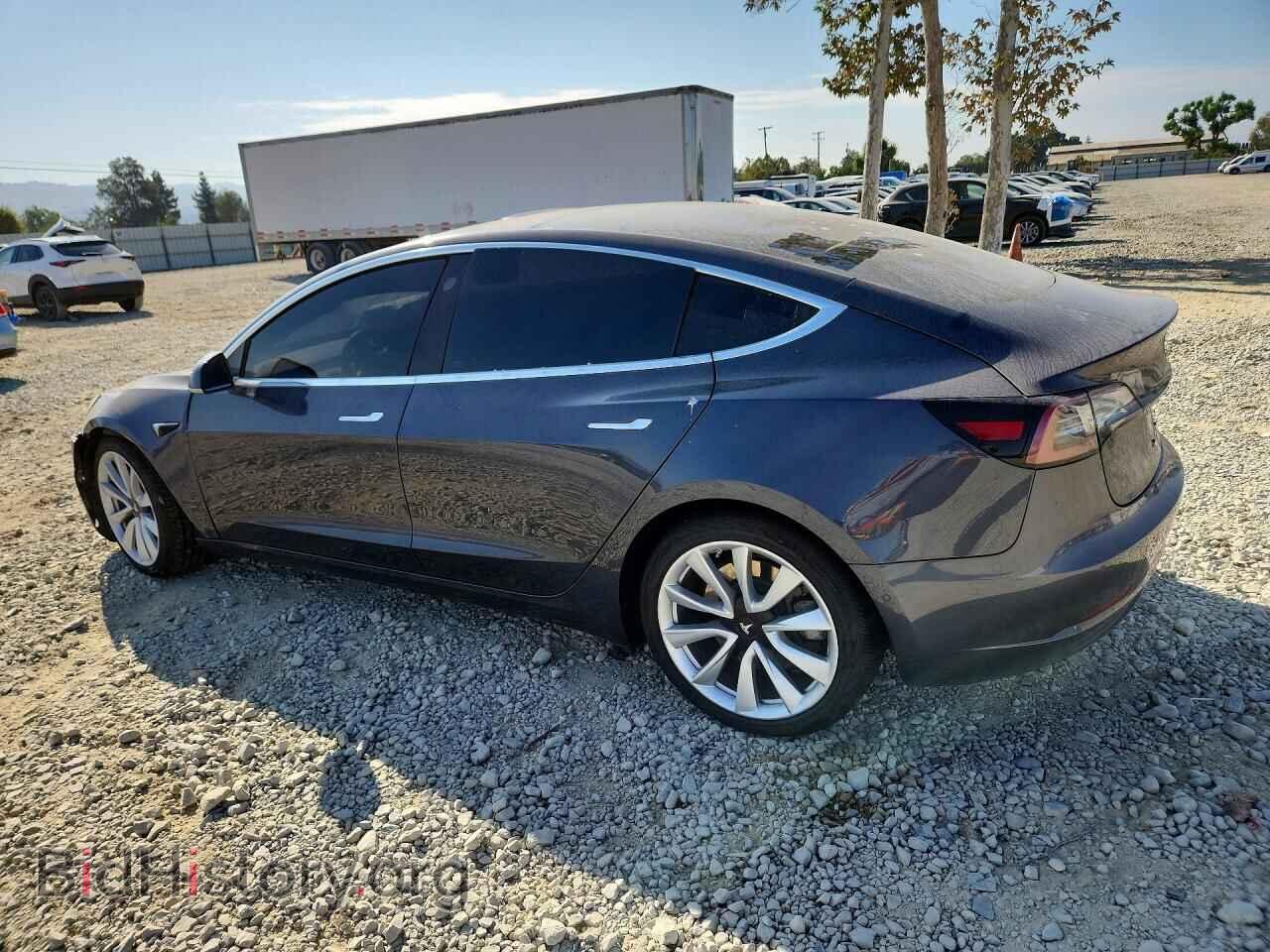 2018 TESLA MODEL 3 - VIN: 5YJ3E1EB9JF185070 - Photo 2