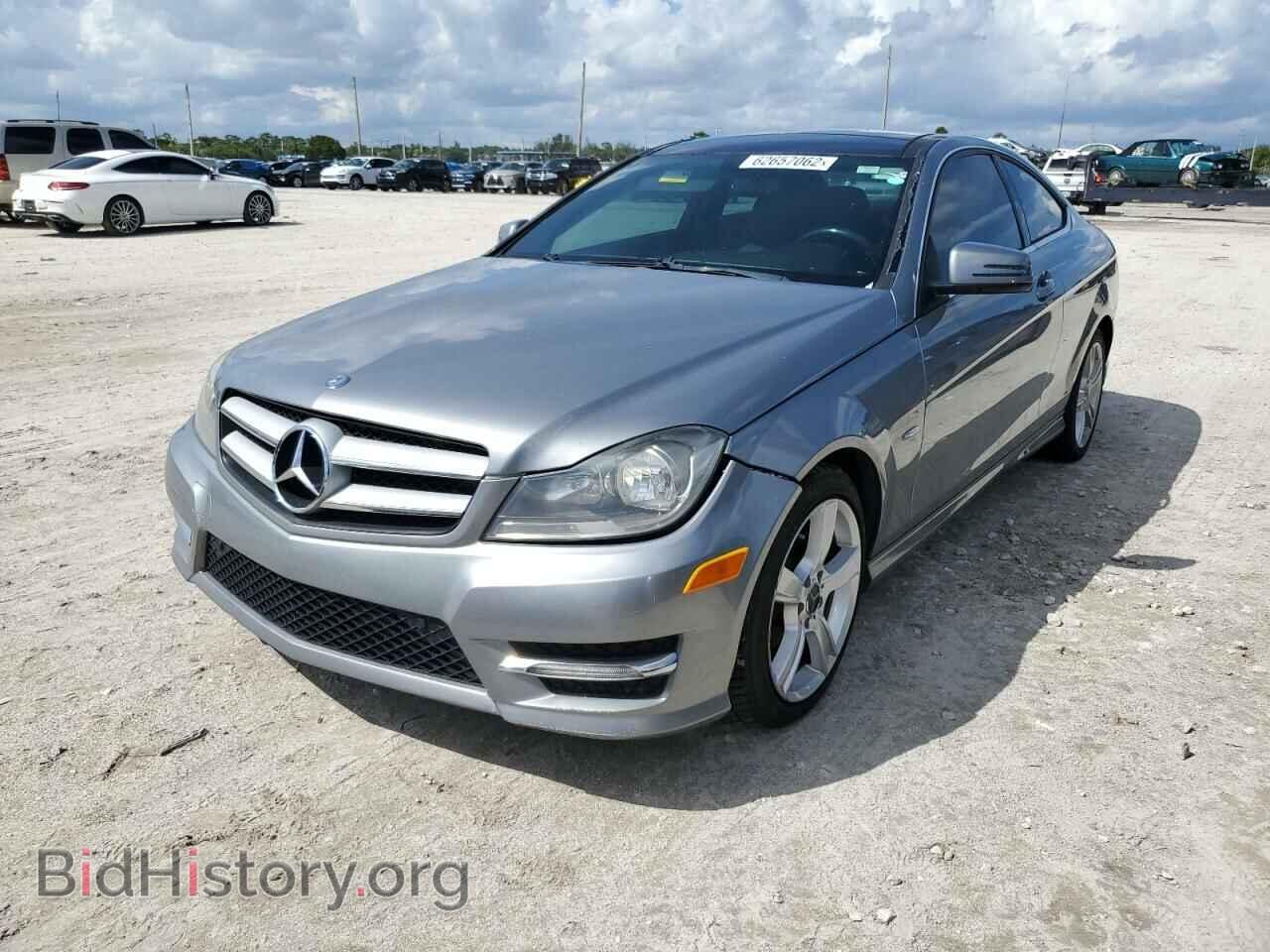 2012 MERCEDES-BENZ C-CLASS - VIN: WDDGJ4HB3CF757717 - Фото 2