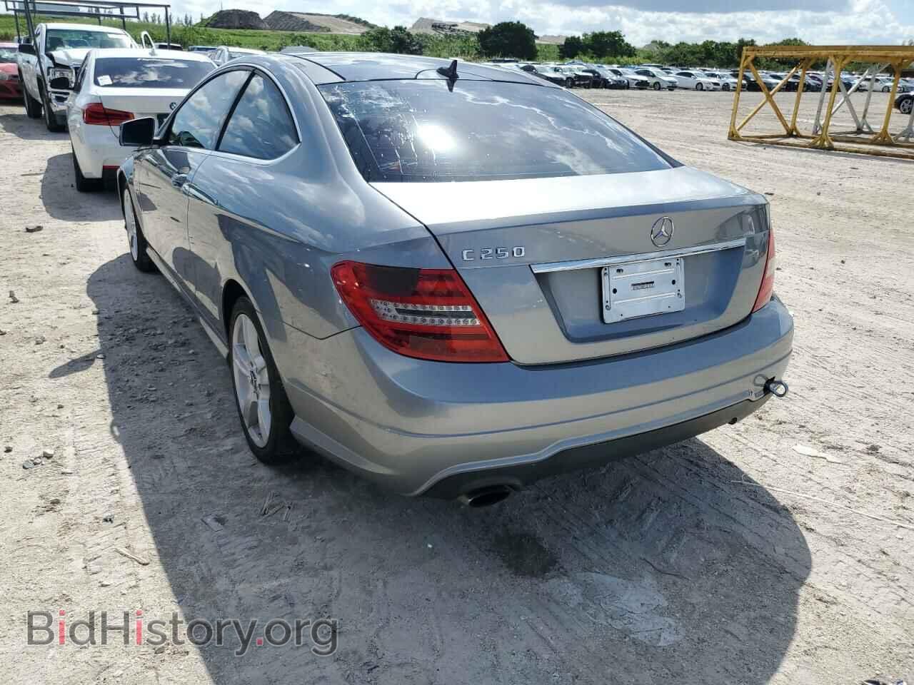 2012 MERCEDES-BENZ C-CLASS - VIN: WDDGJ4HB3CF757717 - Фото 3
