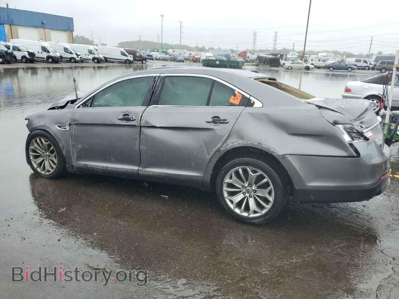 2013 FORD TAURUS - VIN: 1FAHP2F82DG193472 - Фото 2