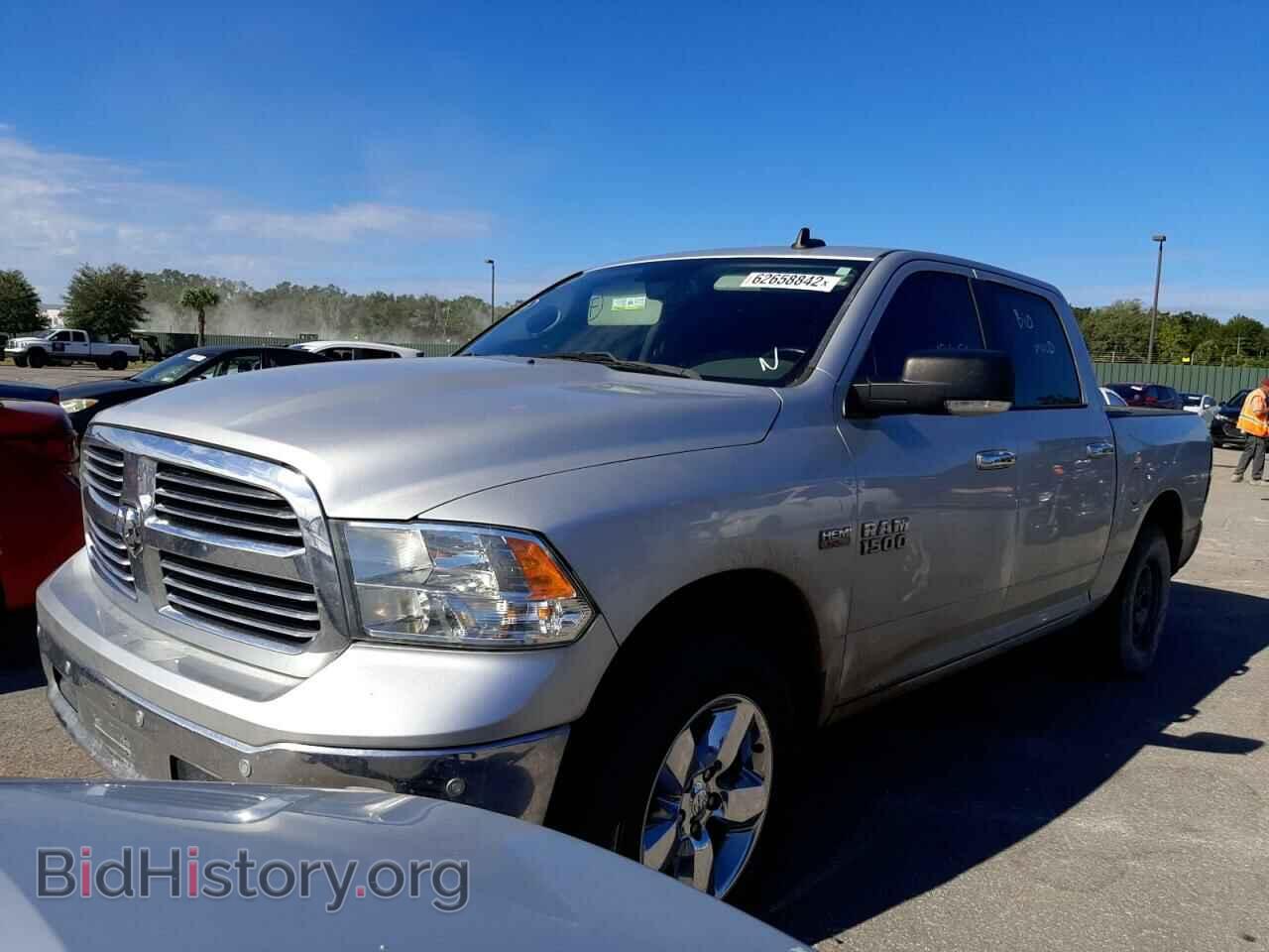 2016 RAM 1500 - VIN: 3C6RR6LT6GG356326 - Photo 2