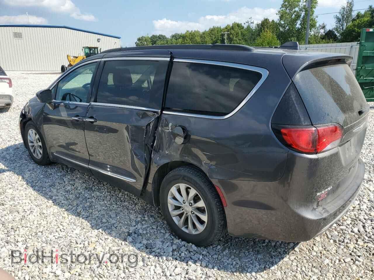 2017 CHRYSLER PACIFICA - VIN: 2C4RC1BG3HR503831 - Photo 2