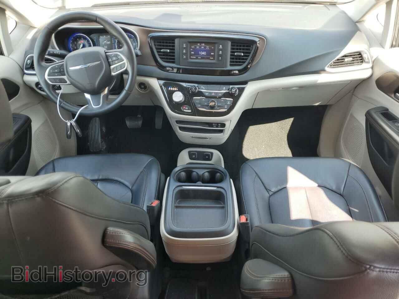 2017 CHRYSLER PACIFICA - VIN: 2C4RC1BG3HR503831 - Photo 8