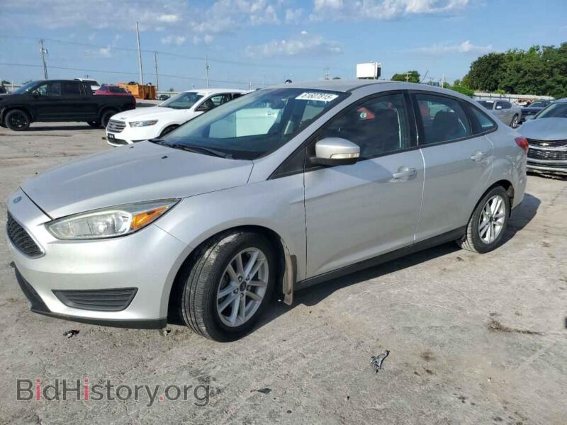 2015 Ford FOCUS SE (VIN 1FADP3F28FL234097) — фото 1 из 12, Copart, повреждение: рама
