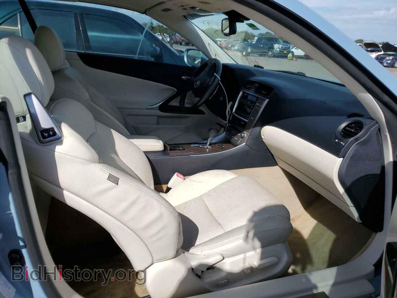 2010 LEXUS IS - VIN: JTHFF2C24A2506582 - Photo 5