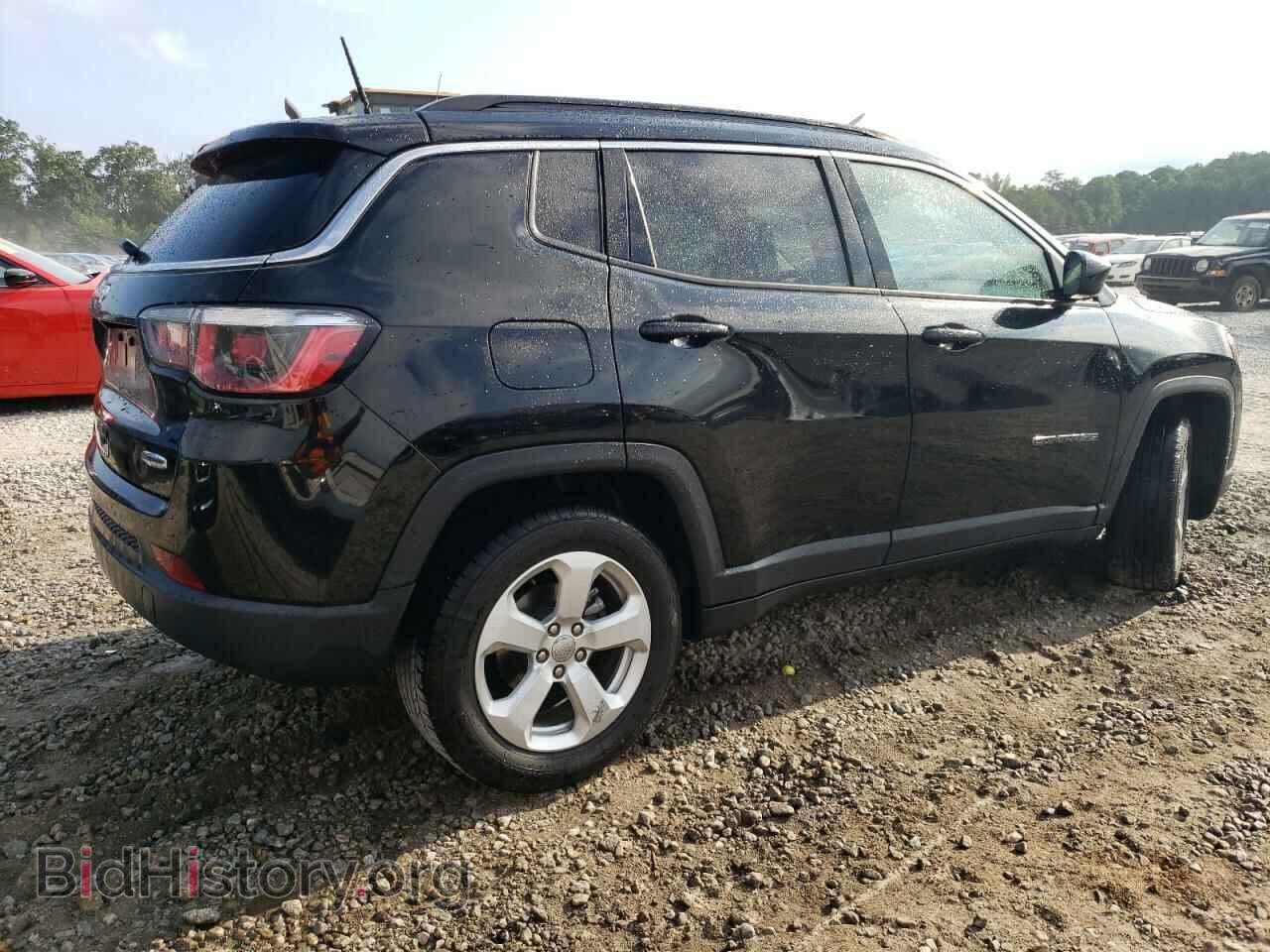 2018 JEEP COMPASS - VIN: 3C4NJCBB1JT319141 - Фото 3