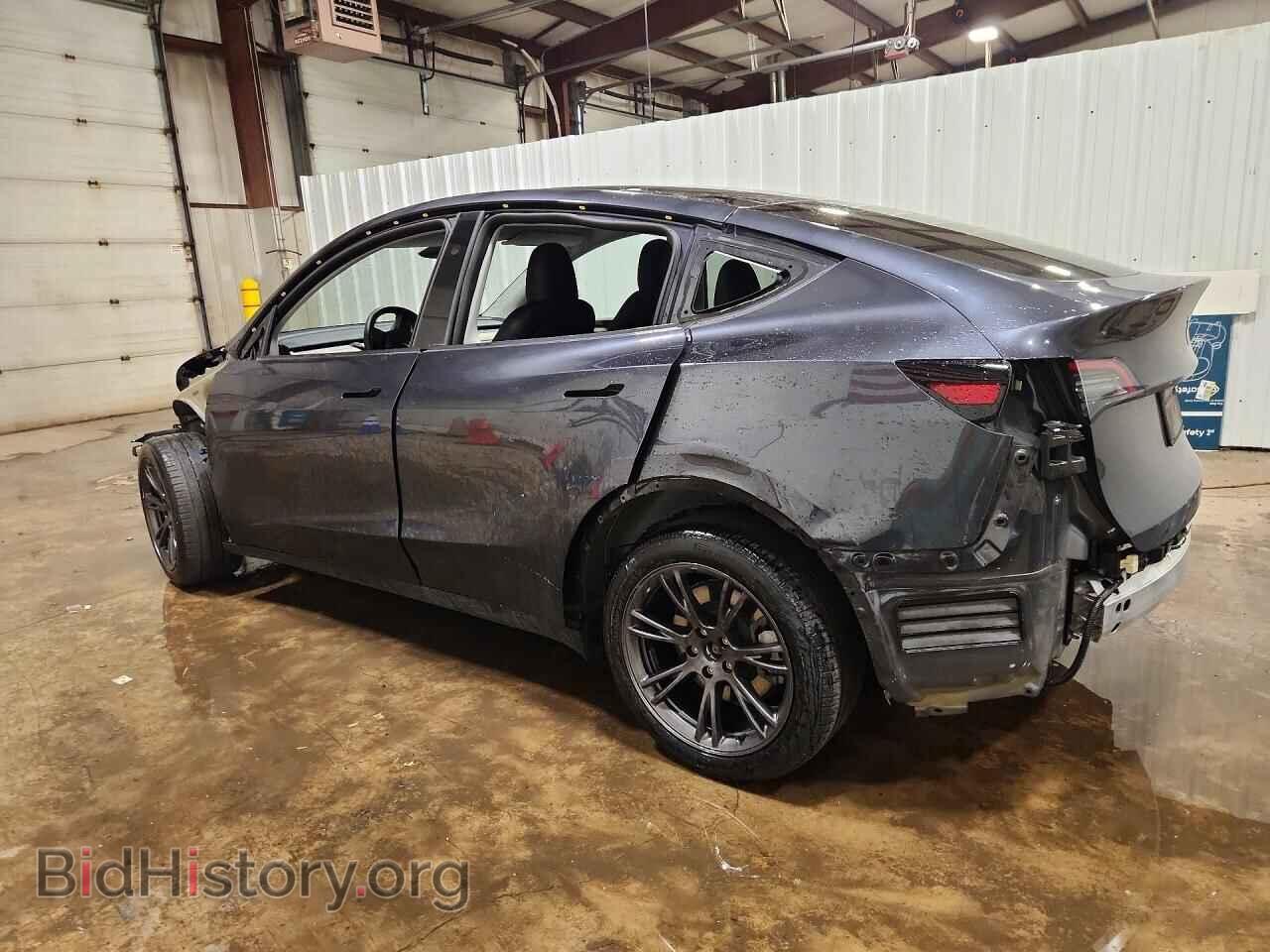 2025 TESLA MODEL Y - VIN: 7SAYGDEE0SA352137 - Фото 2