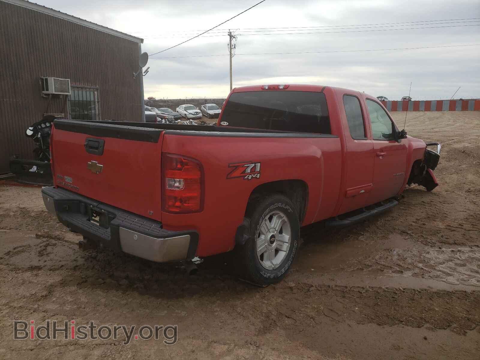 2011 CHEVROLET SILVERADO - VIN: 1GCRKSE33BZ201292 - Фото 4
