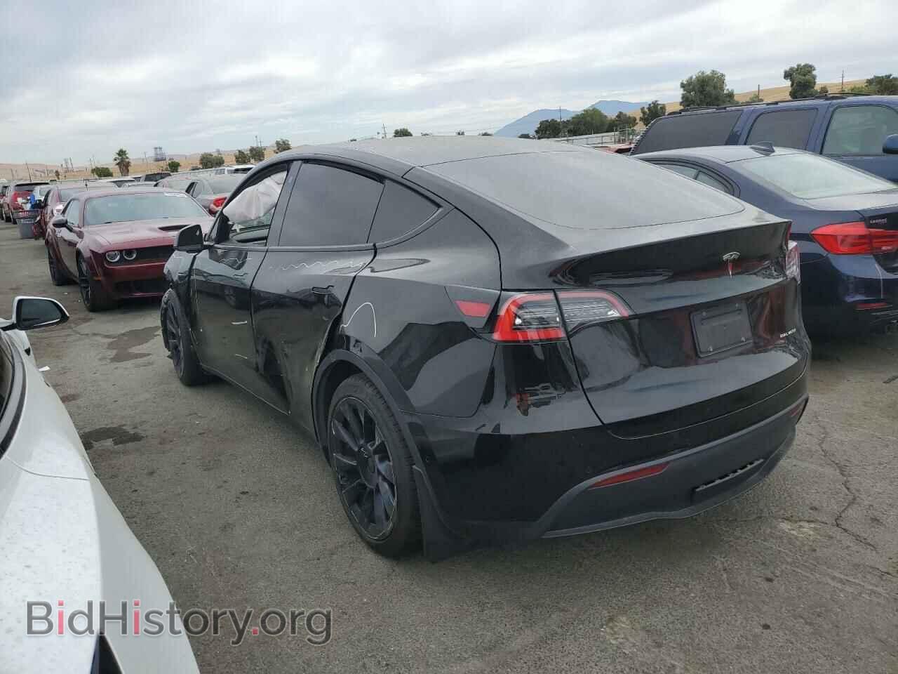 2021 TESLA MODEL Y - VIN: 5YJYGDEE1MF061956 - Фото 2