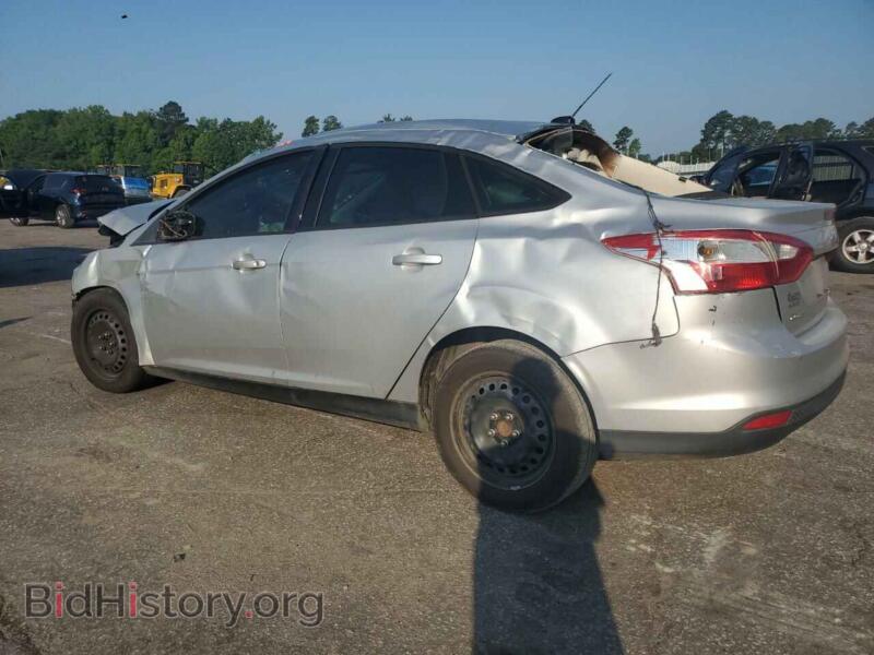 2012 Ford FOCUS (VIN 1FAHP3F20CL211460) — photo 2 of 13