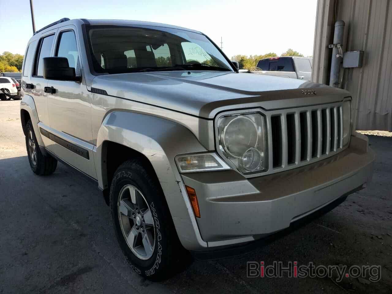 Фотография 1J8GN28K68W205566 - JEEP LIBERTY 2008