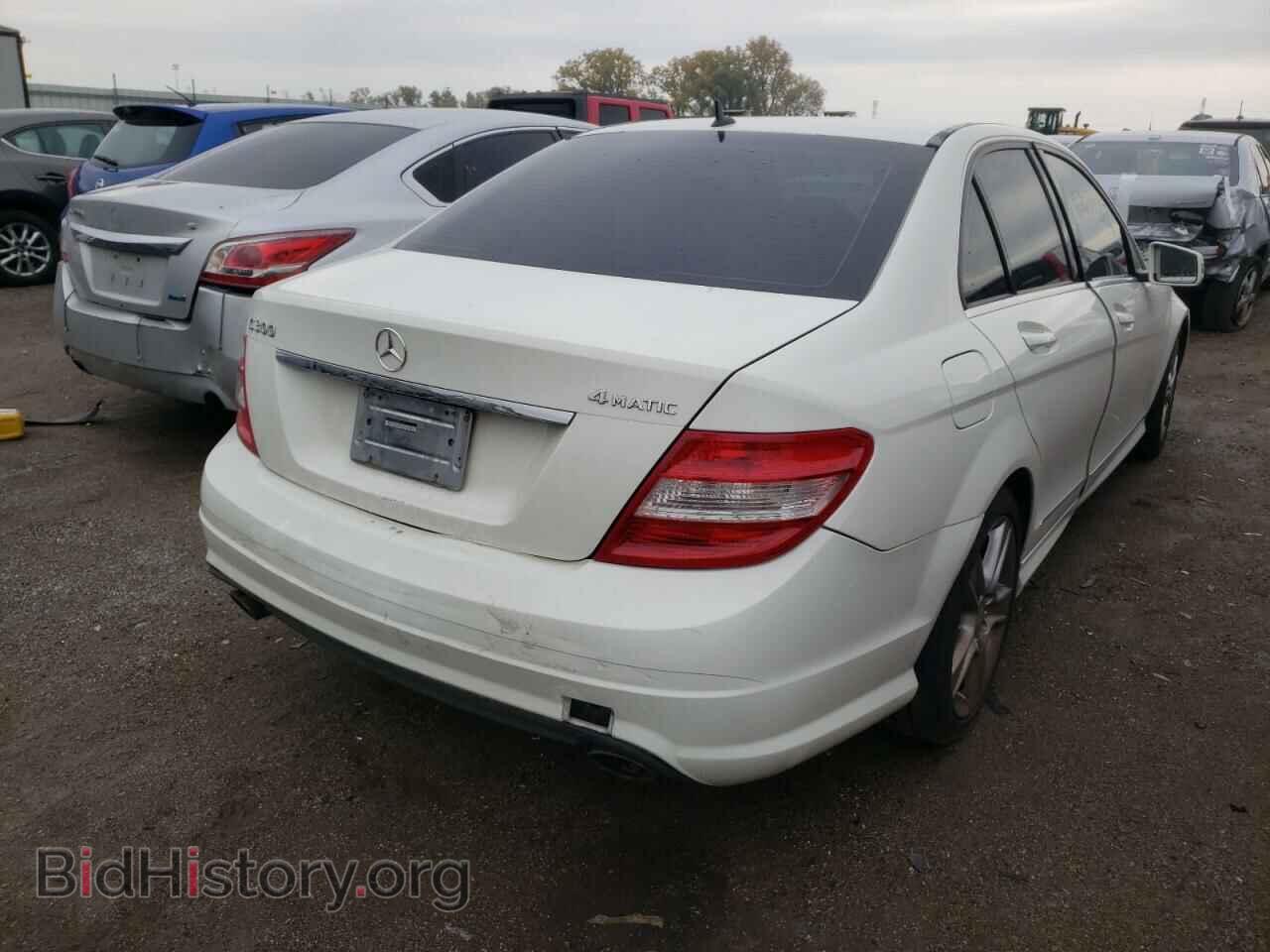 2011 MERCEDES-BENZ C-CLASS - VIN: WDDGF8BB2BR156071 - Фото 4