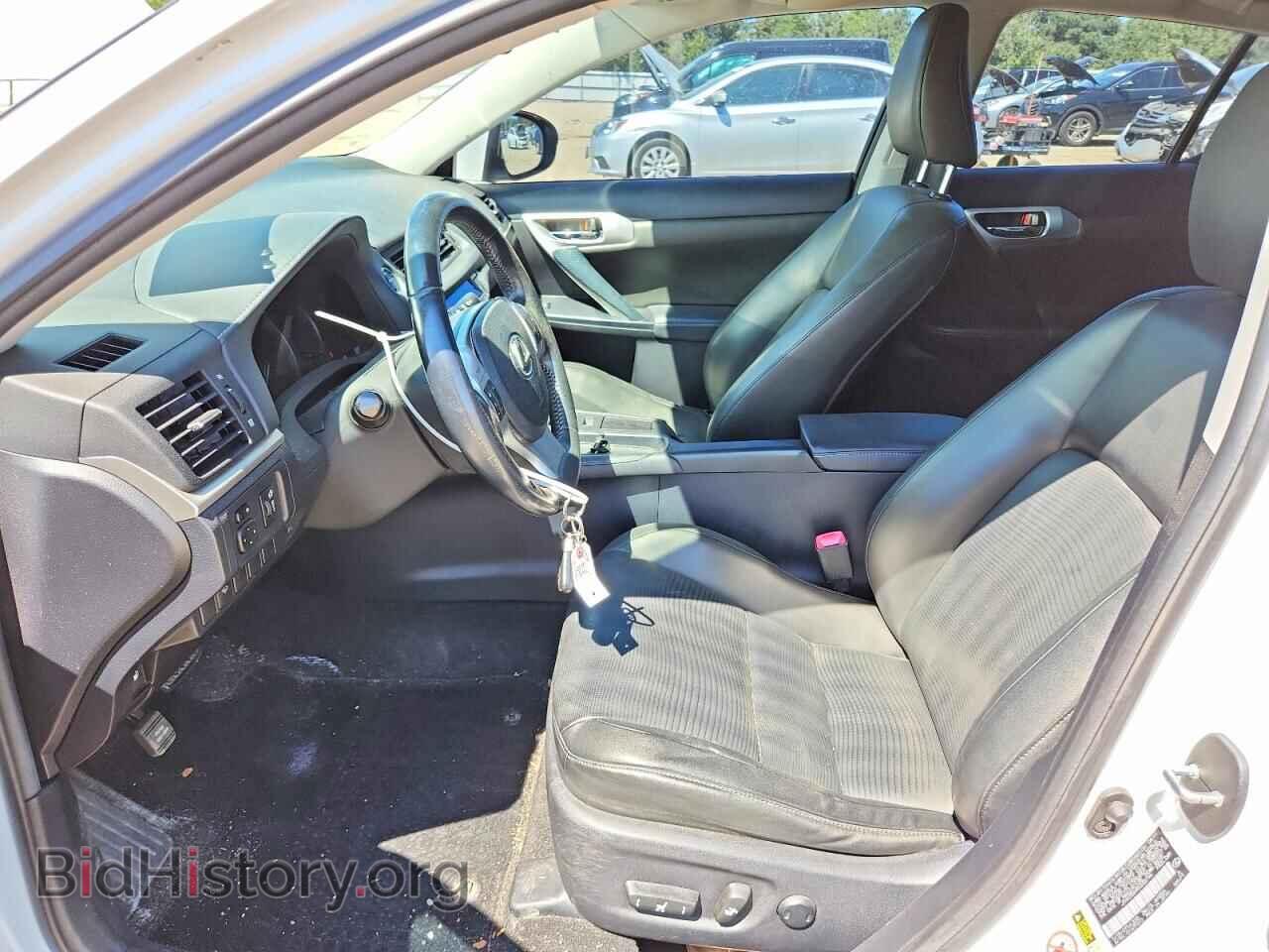 2011 LEXUS CT 200 - VIN: JTHKD5BH4B2022196 - Photo 7