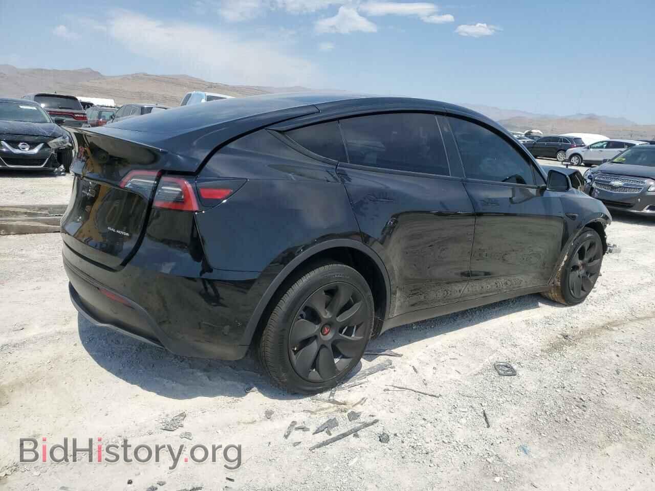 2024 TESLA MODEL Y - VIN: 7SAYGDEE0RF083473 - Фото 3