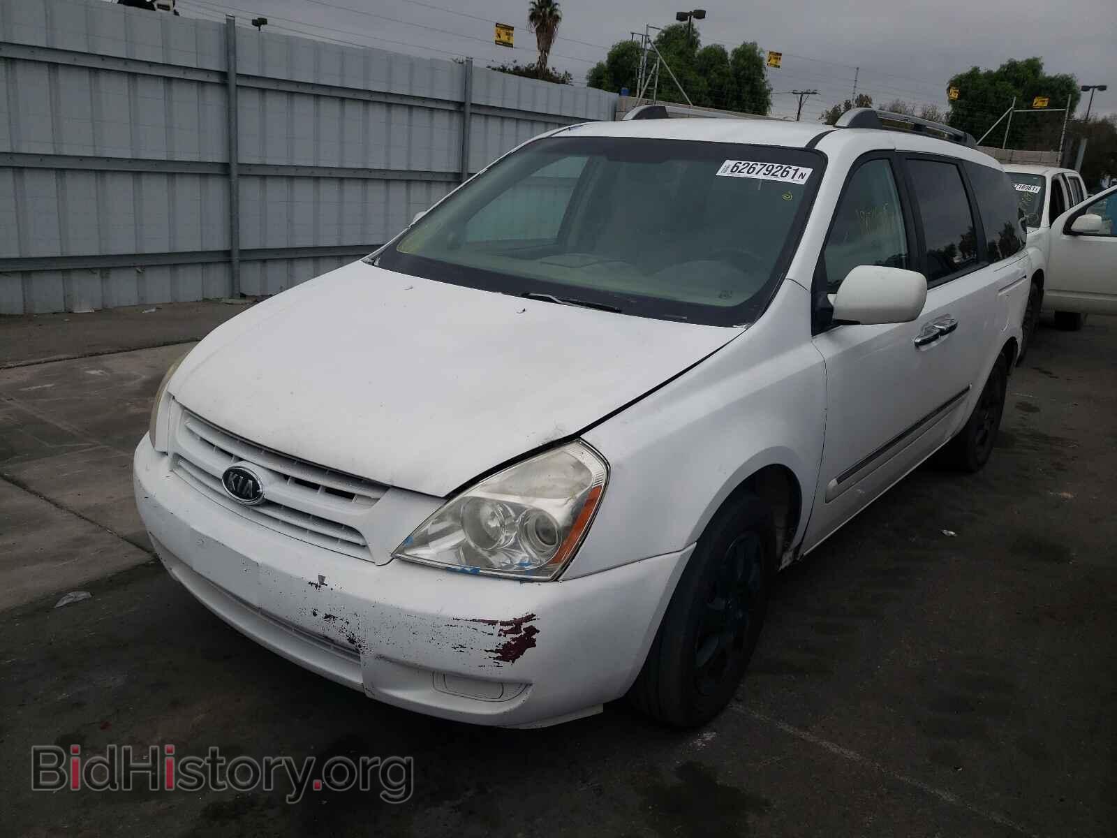 2007 HYUNDAI ENTOURAGE - VIN: KNDMC233376013844 - Фото 2