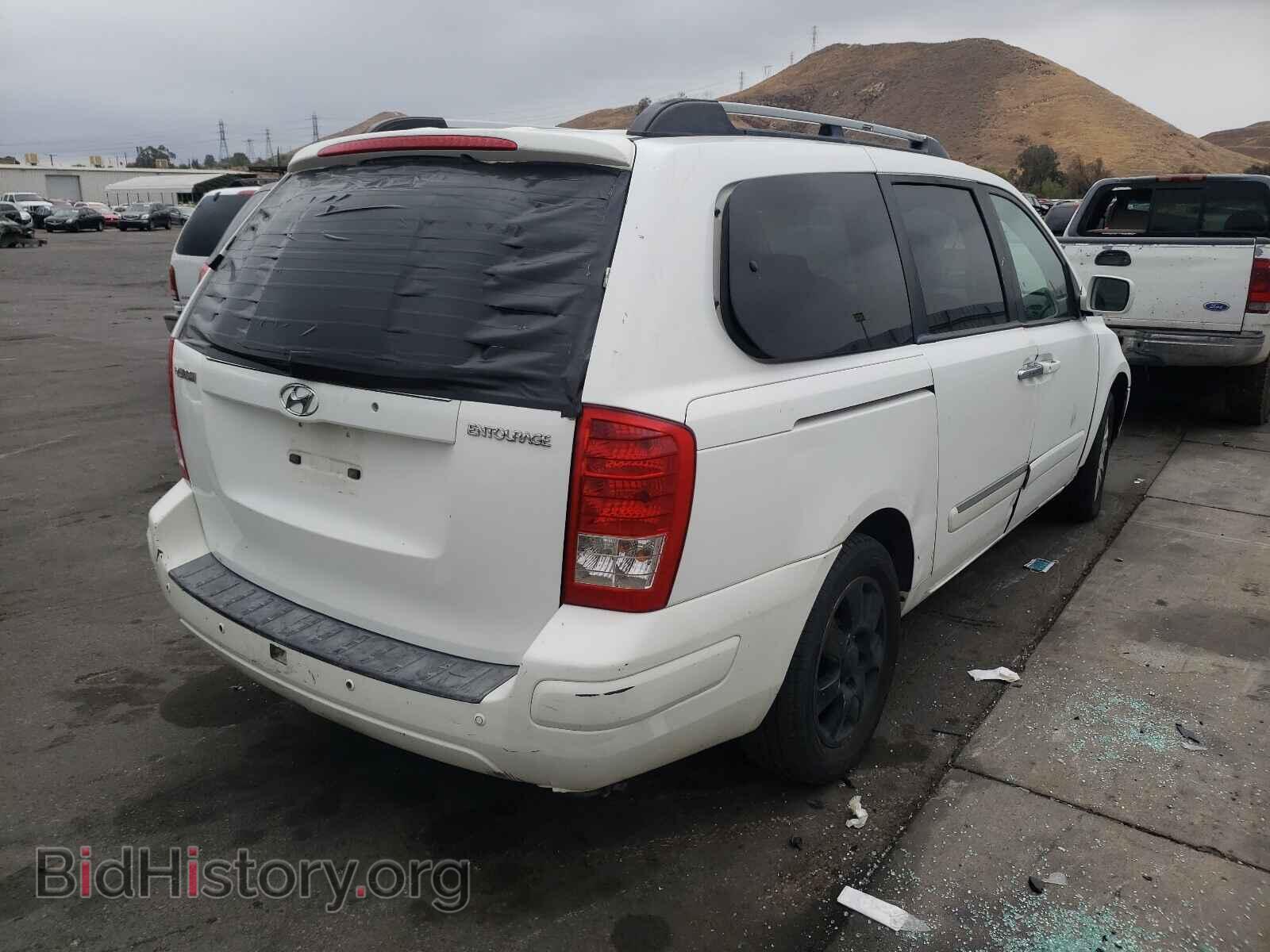 2007 HYUNDAI ENTOURAGE - VIN: KNDMC233376013844 - Фото 4
