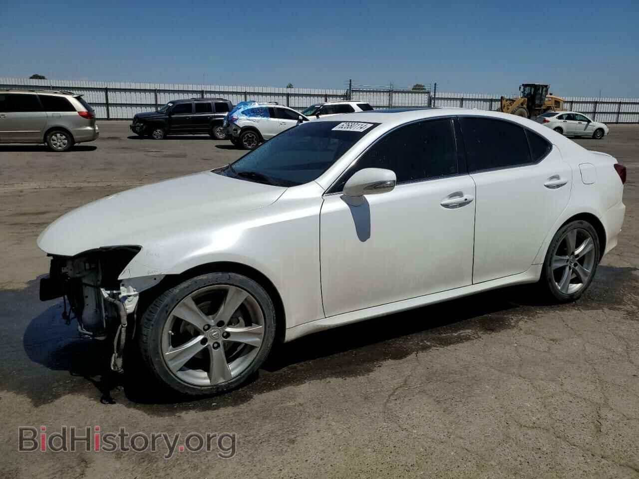 Photo JTHBF5C2XB5150817 - LEXUS IS 2011