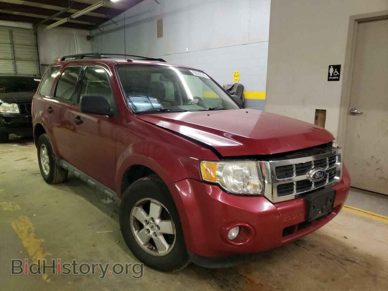 Photo 1FMCU0D73AKB61406 - FORD ESCAPE 2010