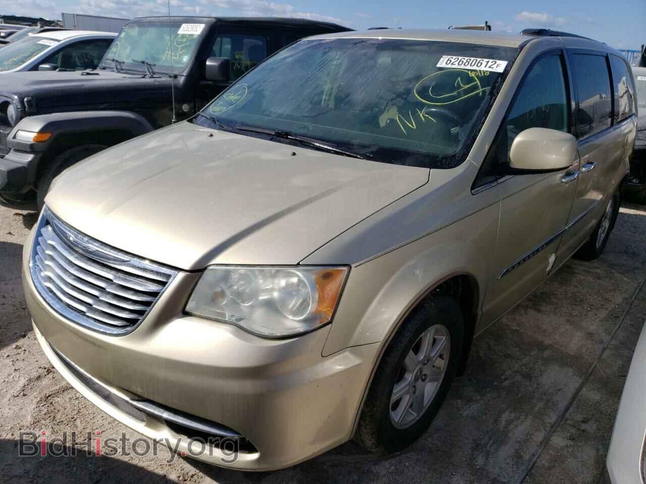 2011 CHRYSLER MINIVAN - VIN: 2A4RR5DG1BR802402 - Фото 2