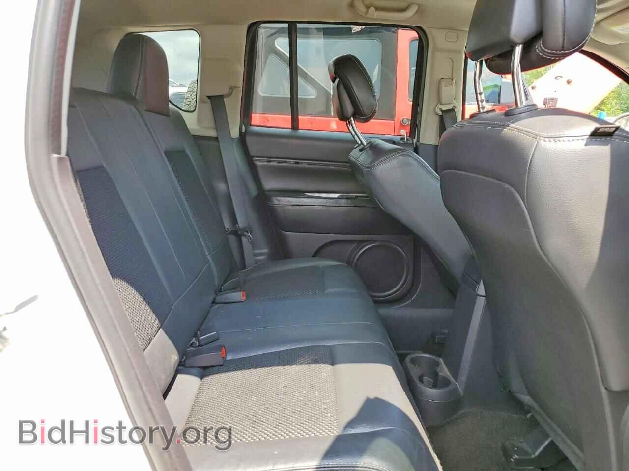 2014 JEEP COMPASS - VIN: 1C4NJDEB2ED848112 - Photo 11