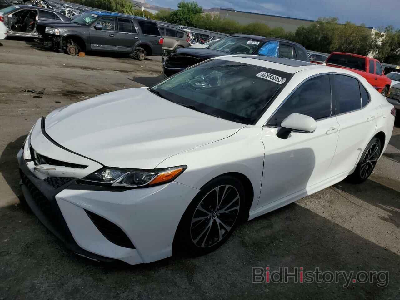 Photo 4T1B11HK2JU650021 - TOYOTA CAMRY 2018