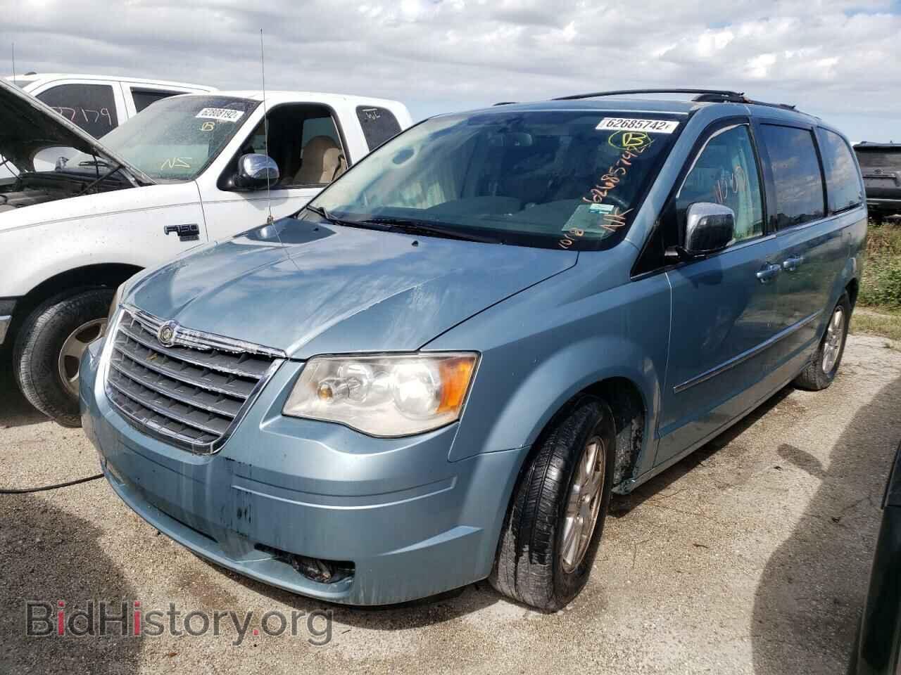 2010 CHRYSLER MINIVAN - VIN: 2A4RR8D12AR361519 - Фото 2