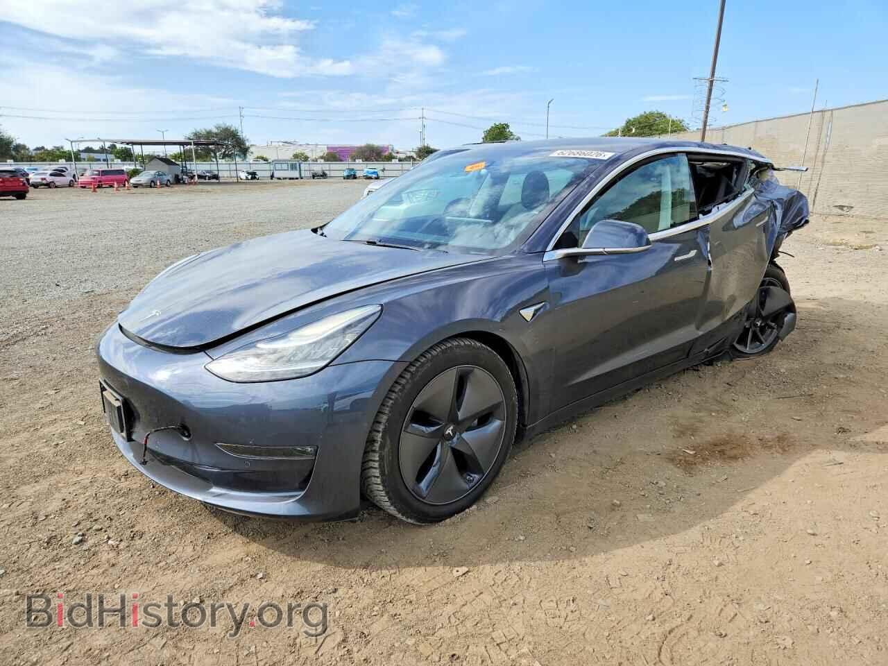 Фотография 5YJ3E1EA5HF001261 - TESLA MODEL 3 2017
