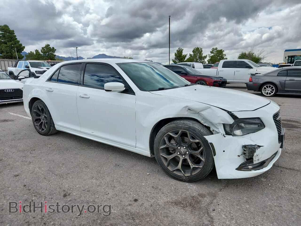 2018 CHRYSLER 300 - VIN: 2C3CCABG3JH191337 - Фото 4