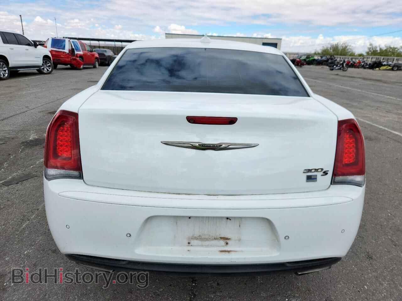 2018 CHRYSLER 300 - VIN: 2C3CCABG3JH191337 - Фото 6