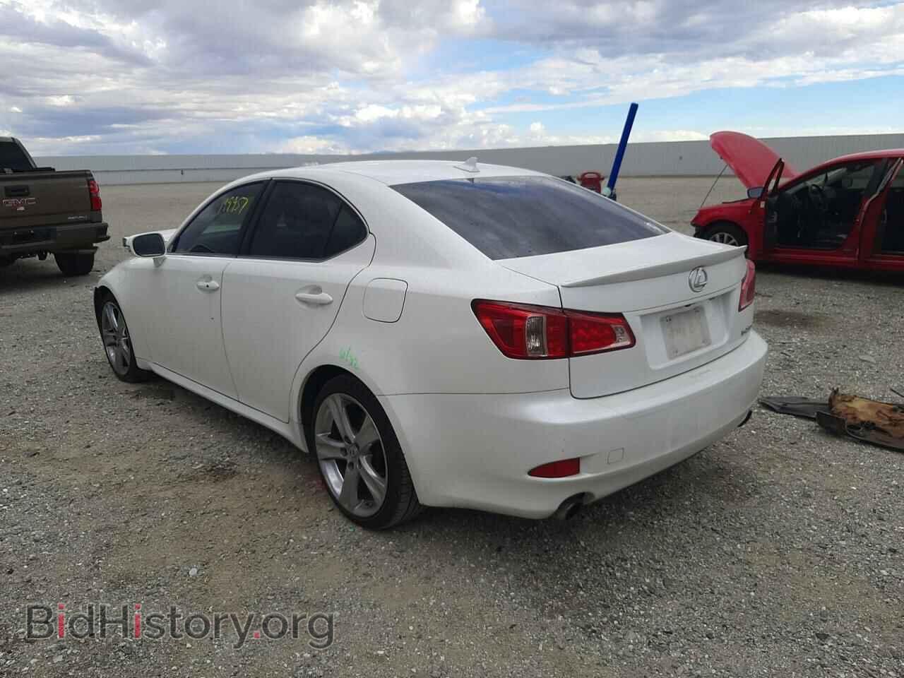 2011 LEXUS IS - VIN: JTHBF5C26B5136090 - Photo 3