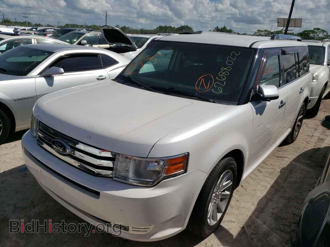 2011 FORD FLEX - VIN: 2FMGK5CCXBBD17356 - Фото 2