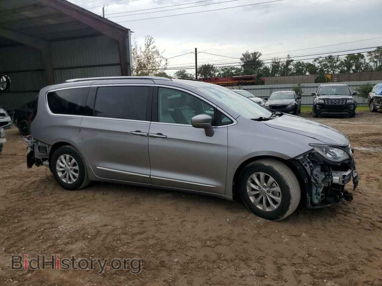 2018 CHRYSLER PACIFICA - VIN: 2C4RC1EG9JR247793 - Фото 4
