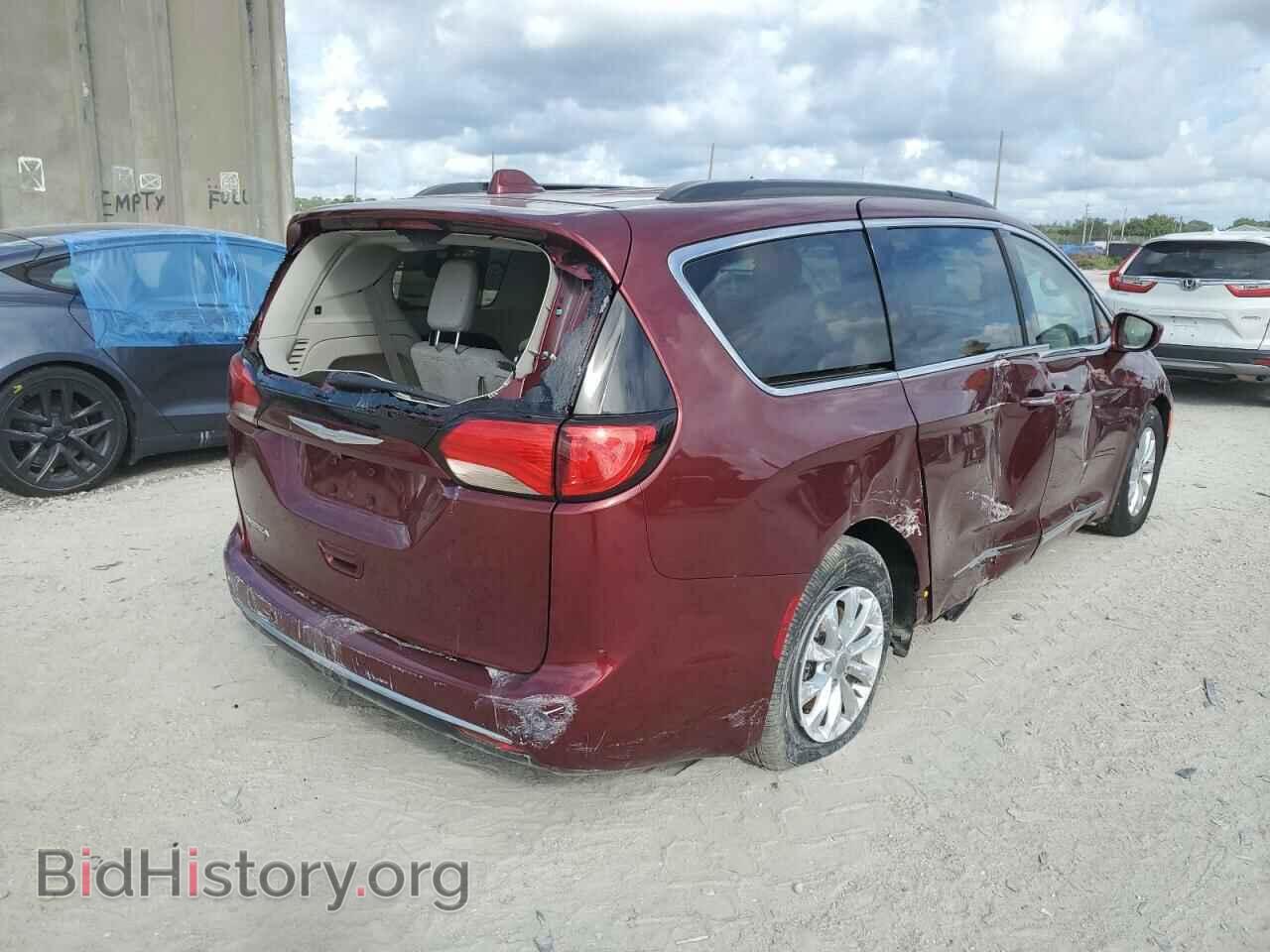 2017 CHRYSLER PACIFICA - VIN: 2C4RC1BG8HR511908 - Photo 4