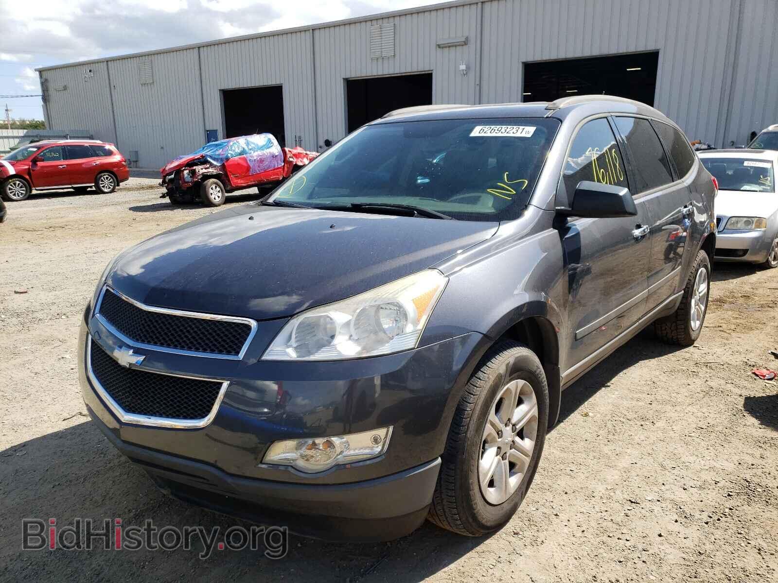 2012 CHEVROLET TRAVERSE - VIN: 1GNKRFED0CJ323130 - Фото 2