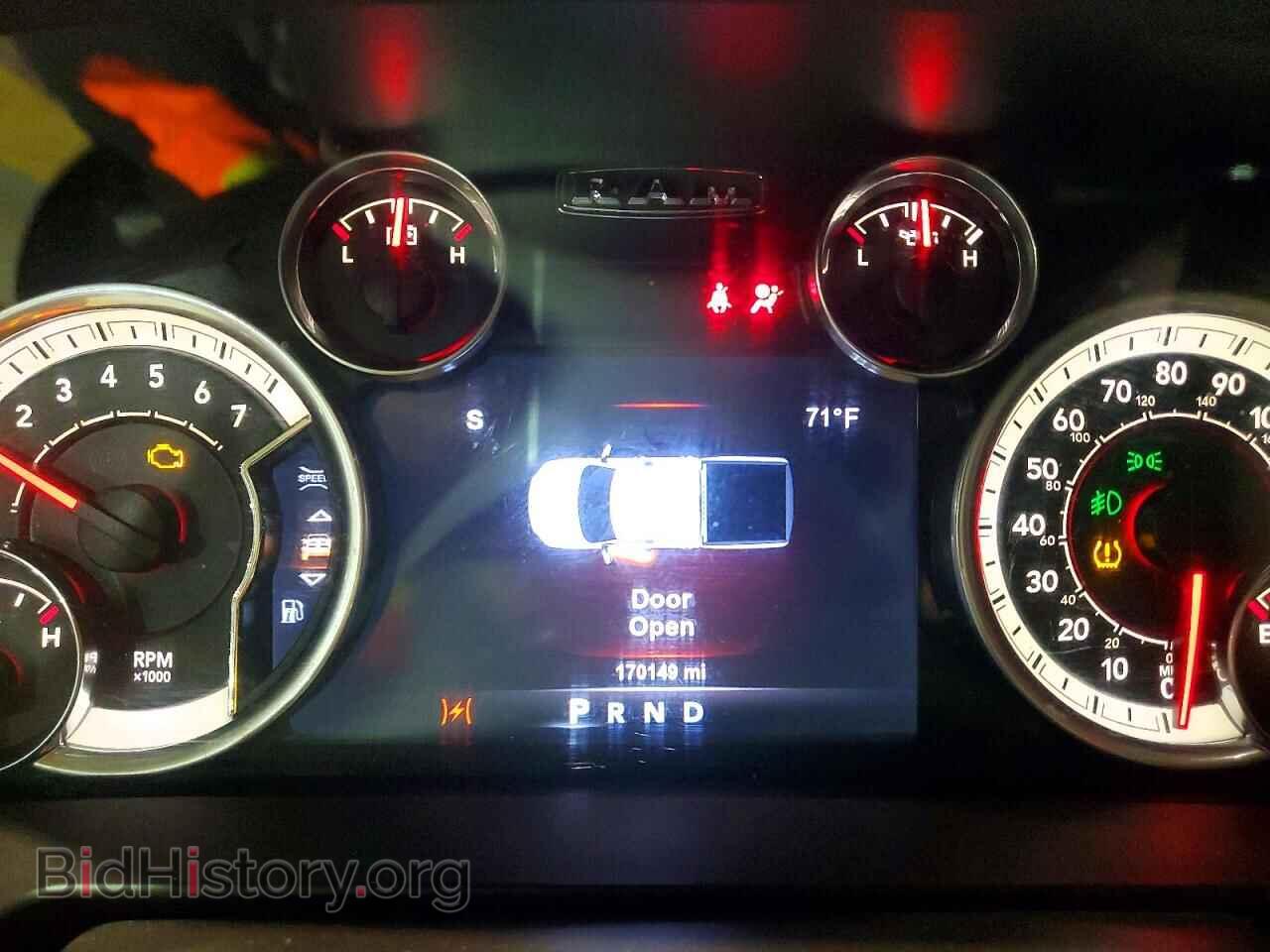 2017 RAM 1500 - VIN: 1C6RR7NT2HS768367 - Фото 9
