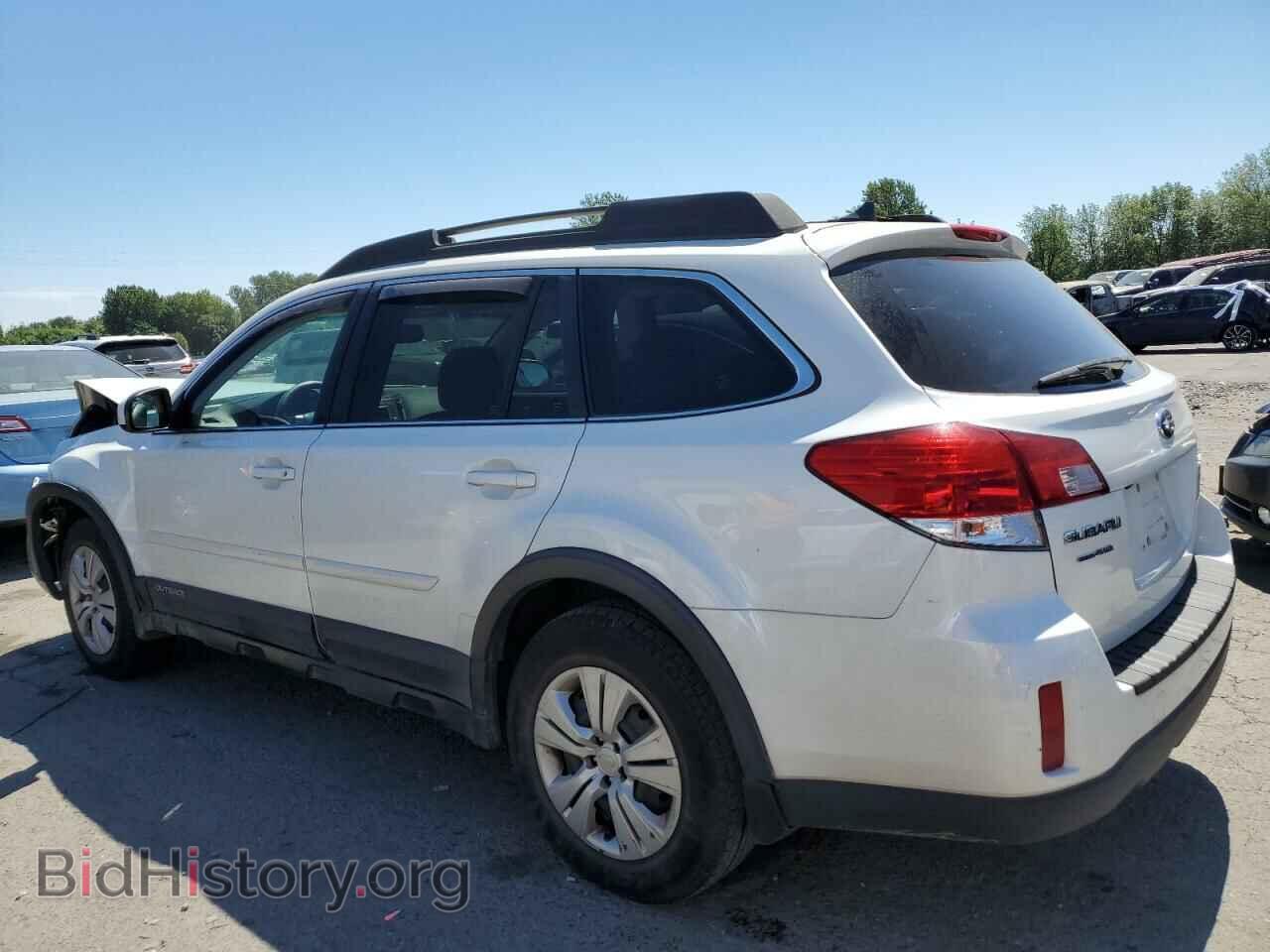 2014 SUBARU OUTBACK - VIN: 4S4BRBLCXE3274078 - Photo 2