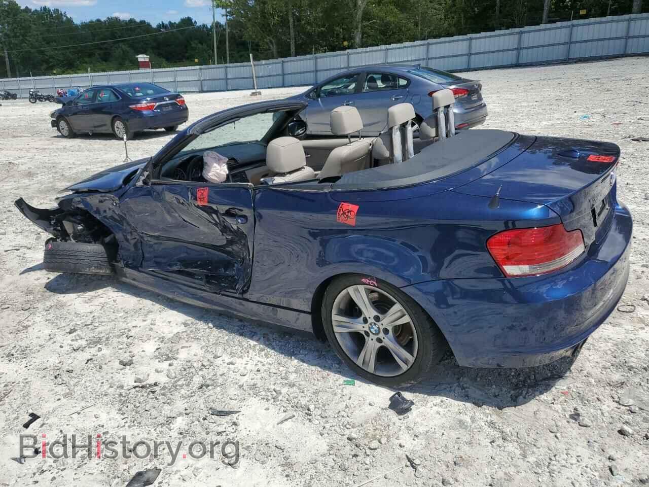 2011 BMW 1 SERIES - VIN: WBAUL7C53BVM80708 - Фото 2