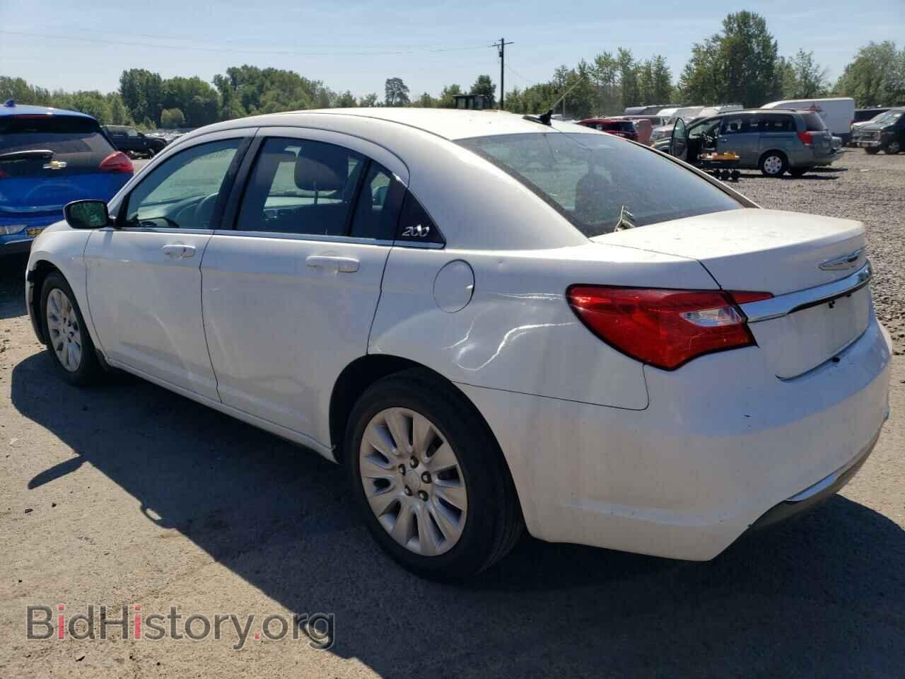 2013 CHRYSLER 200 - VIN: 1C3CCBAB6DN606657 - Фото 2