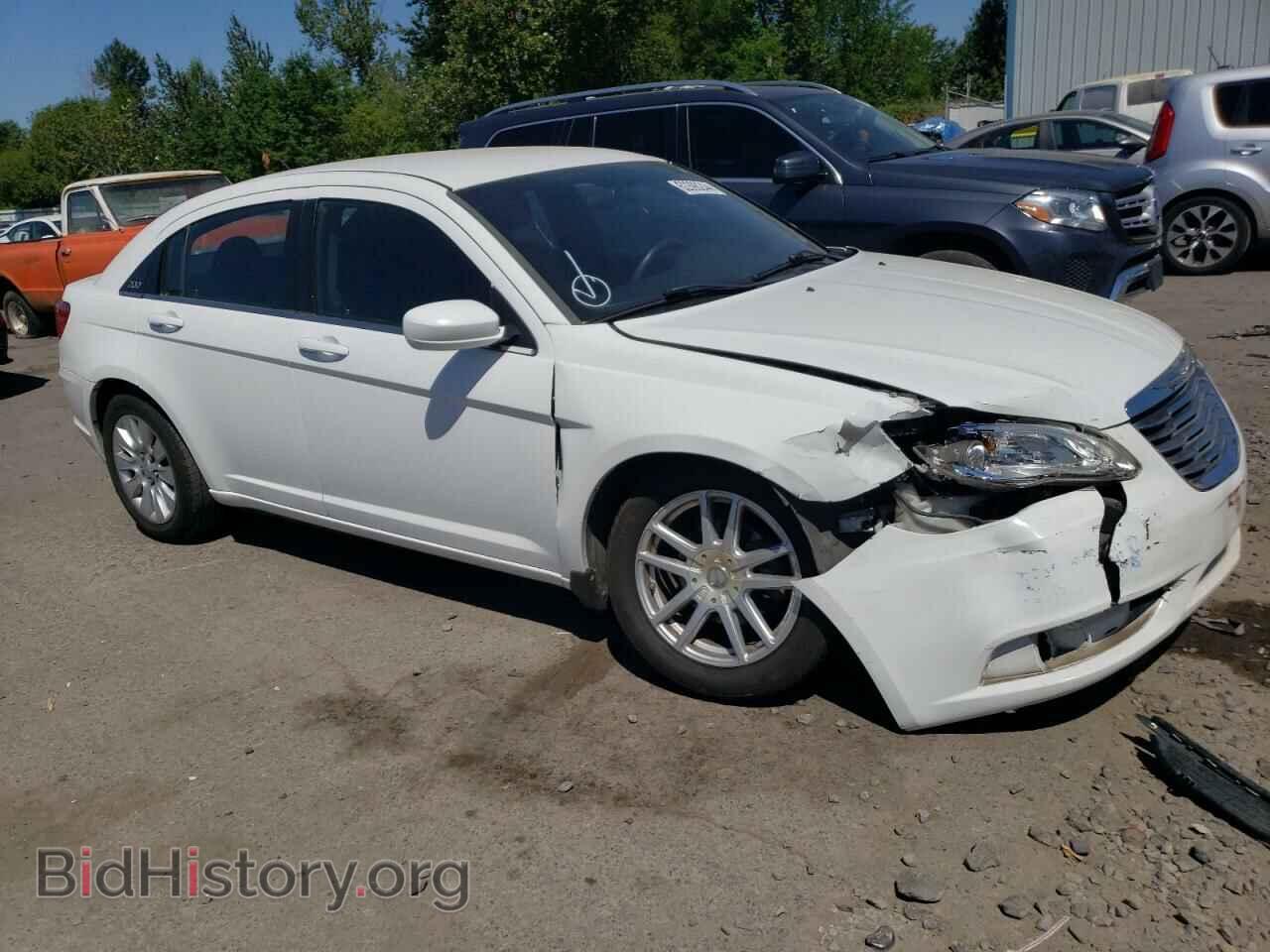 2013 CHRYSLER 200 - VIN: 1C3CCBAB6DN606657 - Фото 4
