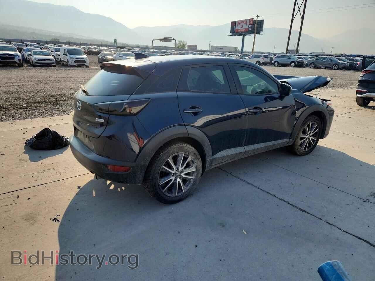 2018 MAZDA CX-3 - VIN: JM1DKFC77J1302551 - Photo 3
