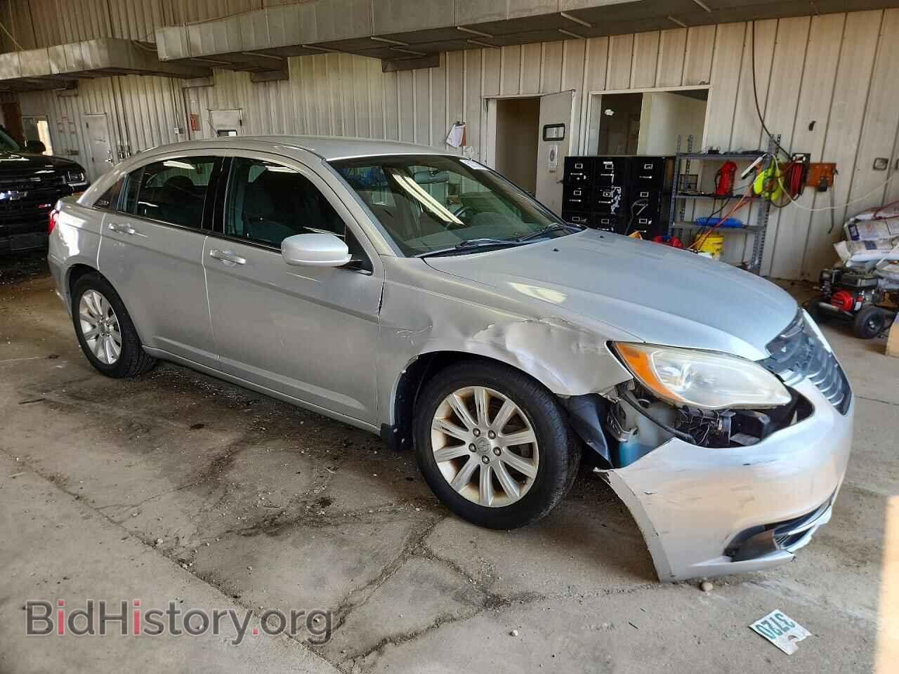 2011 CHRYSLER 200 - VIN: 1C3BC1FB2BN568811 - Photo 4