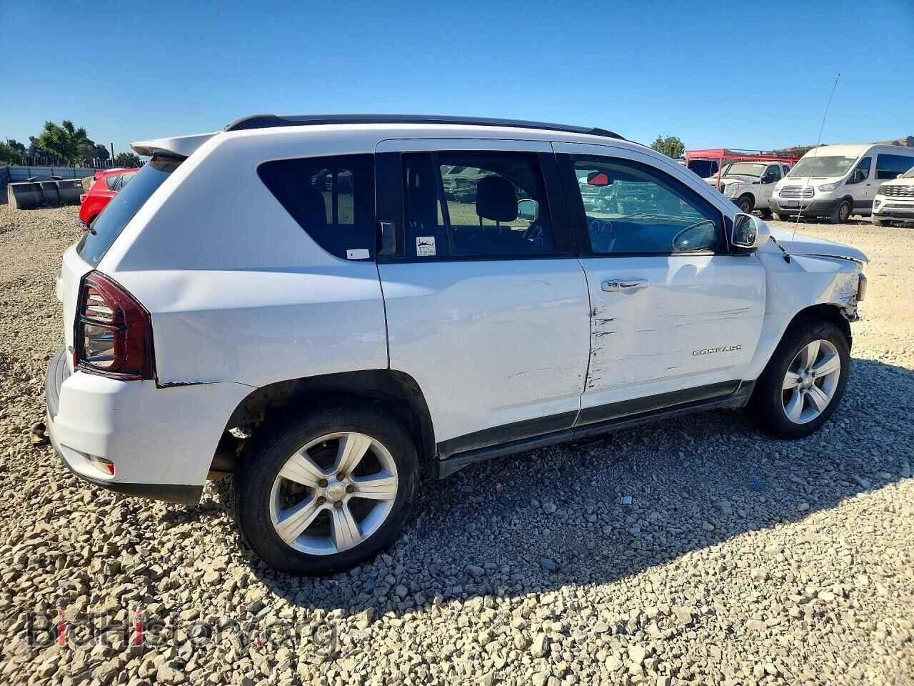 2016 JEEP COMPASS - VIN: 1C4NJDEB5GD757922 - Photo 3