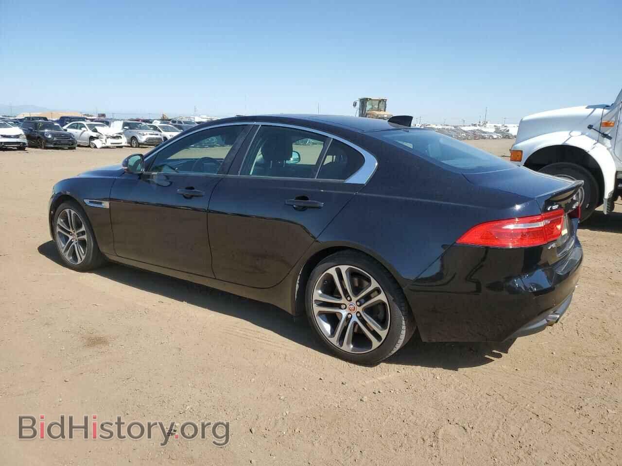 2017 JAGUAR XE - VIN: SAJAD4BVXHA965917 - Фото 2