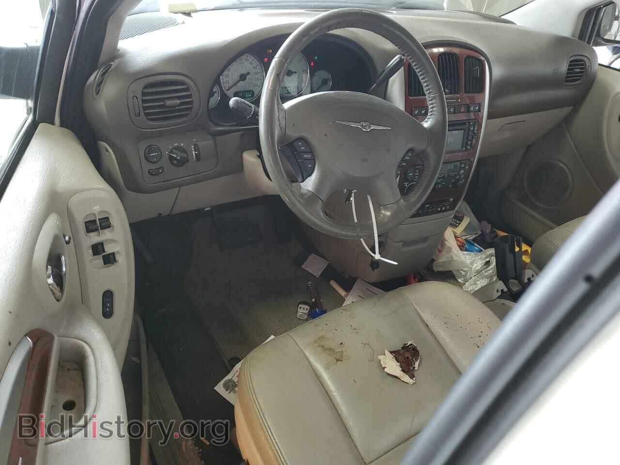 2005 CHRYSLER MINIVAN - VIN: 2C8GP64L25R430092 - Photo 8