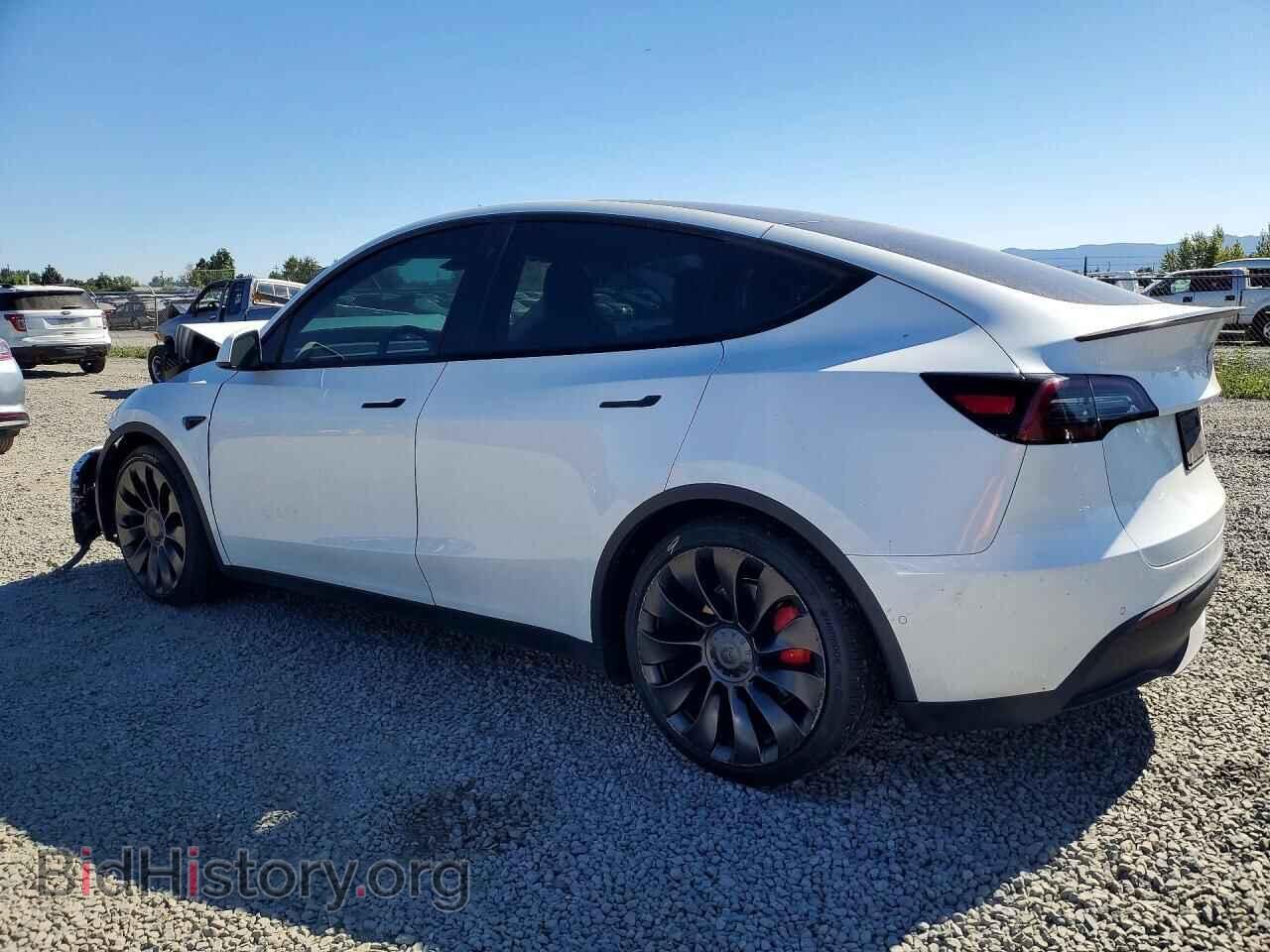 2022 TESLA MODEL Y - VIN: 7SAYGDEF2NF446701 - Photo 2