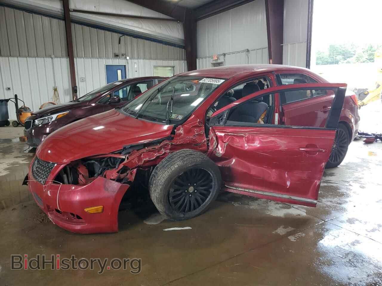 Photo JS2RF9A3XC6100603 - SUZUKI KIZASHI 2012