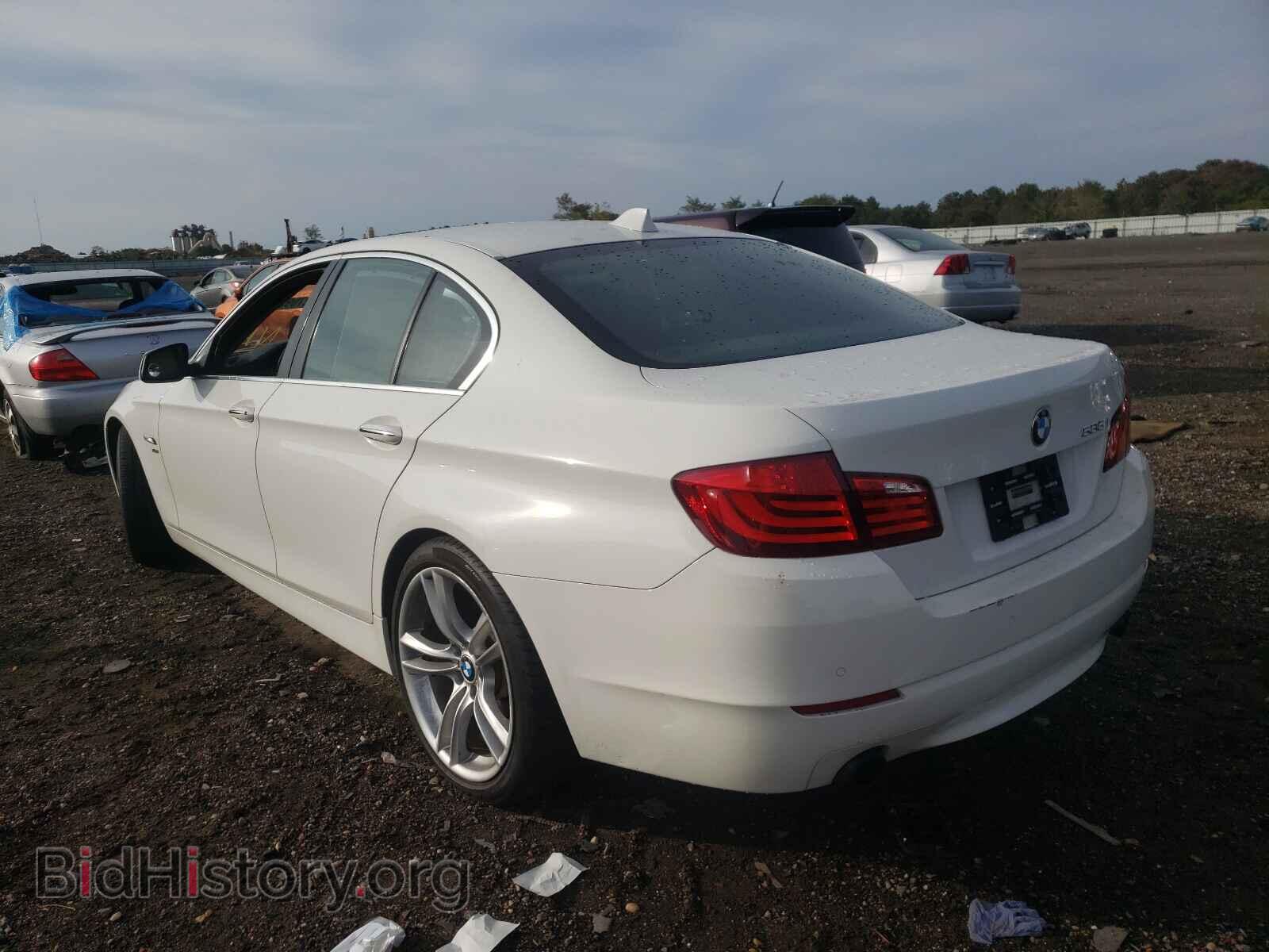 2011 BMW 5 SERIES - VIN: WBAFU7C59BC439582 - Фото 3