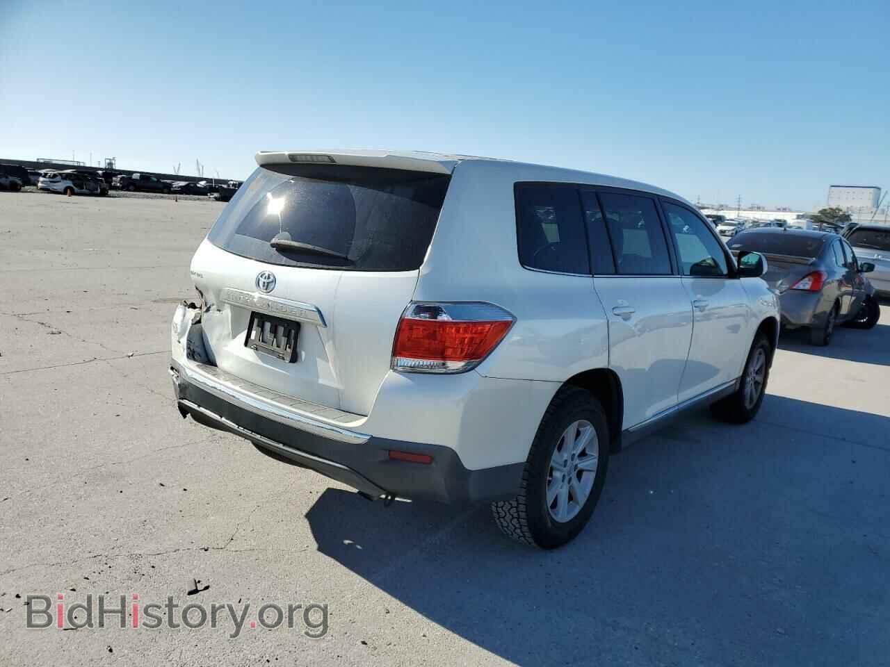 2013 TOYOTA HIGHLANDER - VIN: 5TDZA3EH4DS044185 - Фото 4