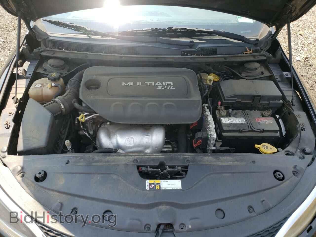 2016 CHRYSLER 200 - VIN: 1C3CCCAB6GN143543 - Фото 11